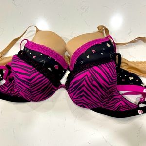 Set of three 36C bras